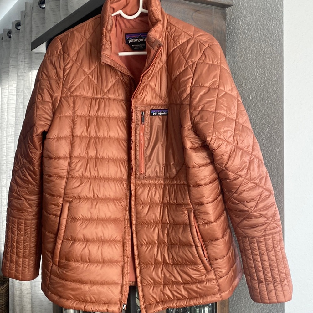 Patagonia Quilted Puffer Jacket in Rust Orange